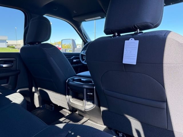 2026 RAM 3500 Big Horn - Photo 13