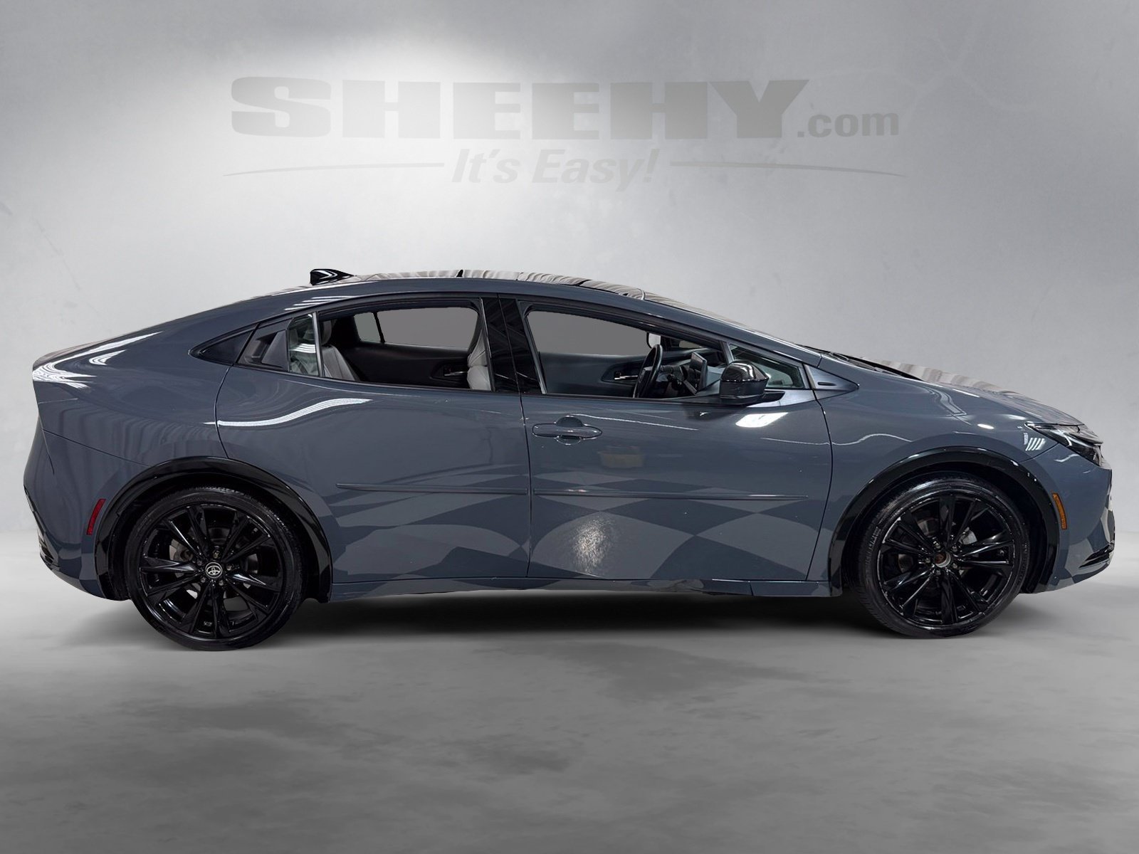 Used 2023 Gray Toyota XLE image 11