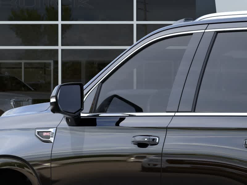 2026 GMC Yukon Denali - Photo 12