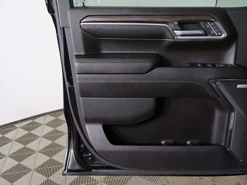 2023 Chevrolet Silverado 1500 LTZ - Photo 21