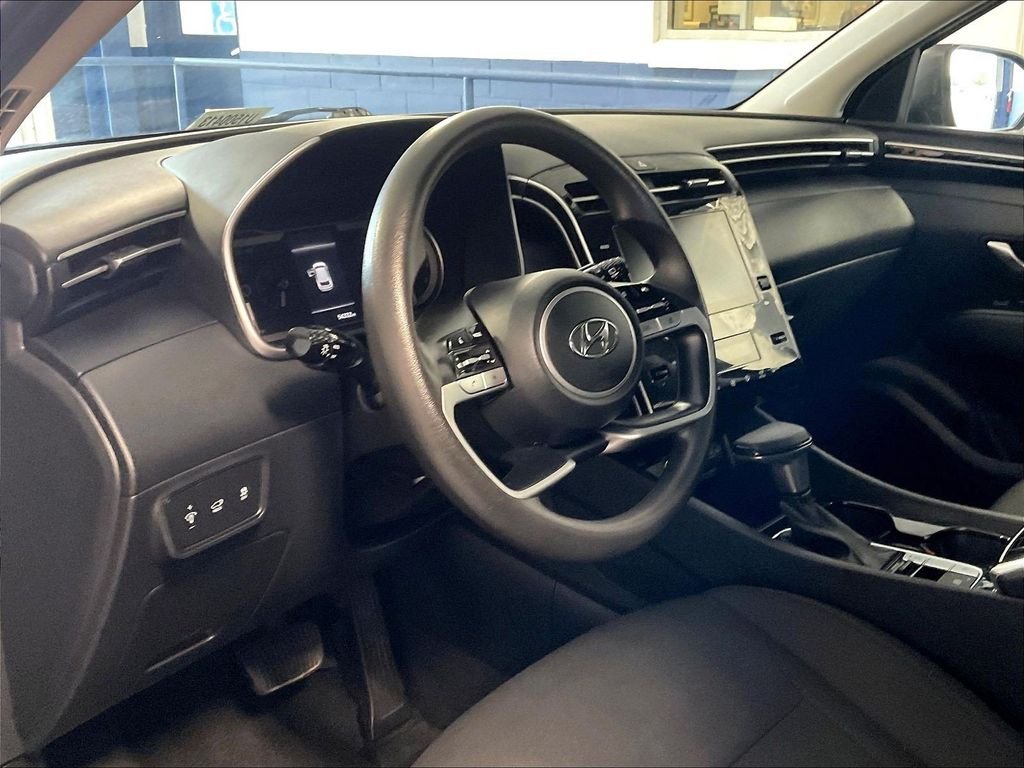 Used 2024 Black Hyundai SEL image 8