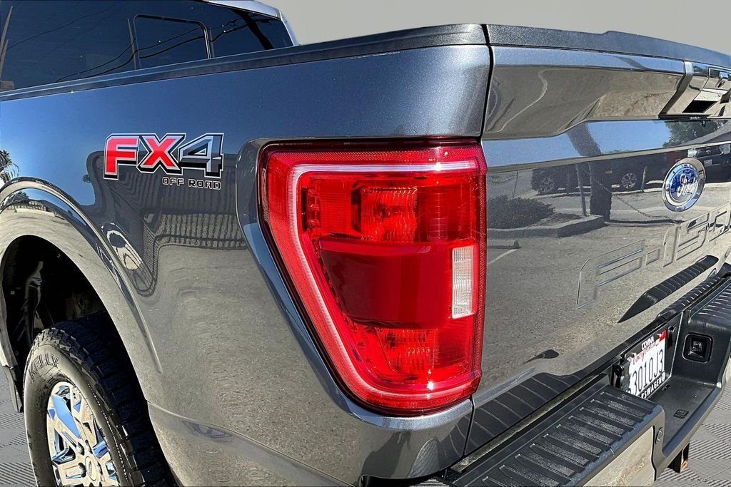 Used 2021 Gray Ford XLT image 25