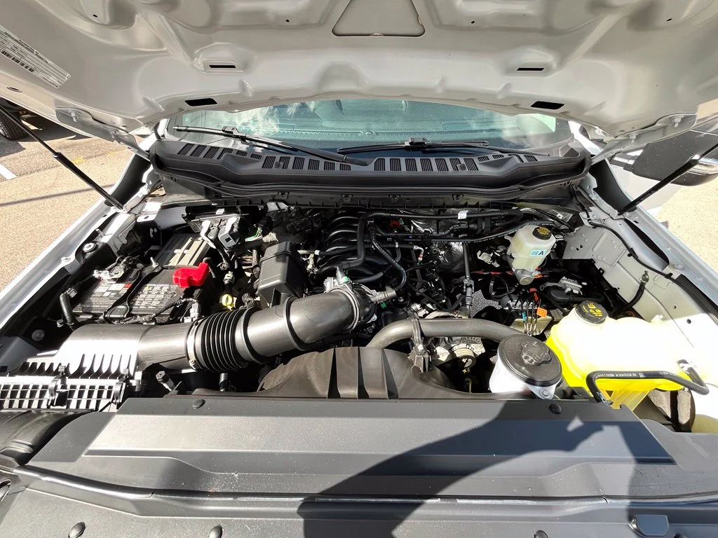 Used 2025 White Ford XL image 32
