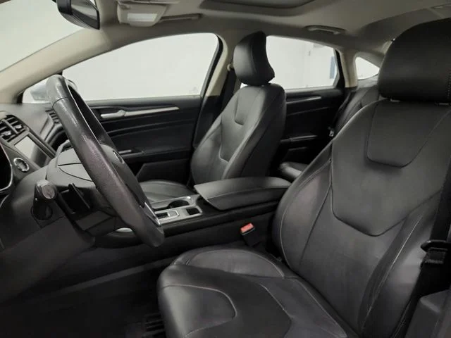 Used 2018 Silver Ford Titanium image 19