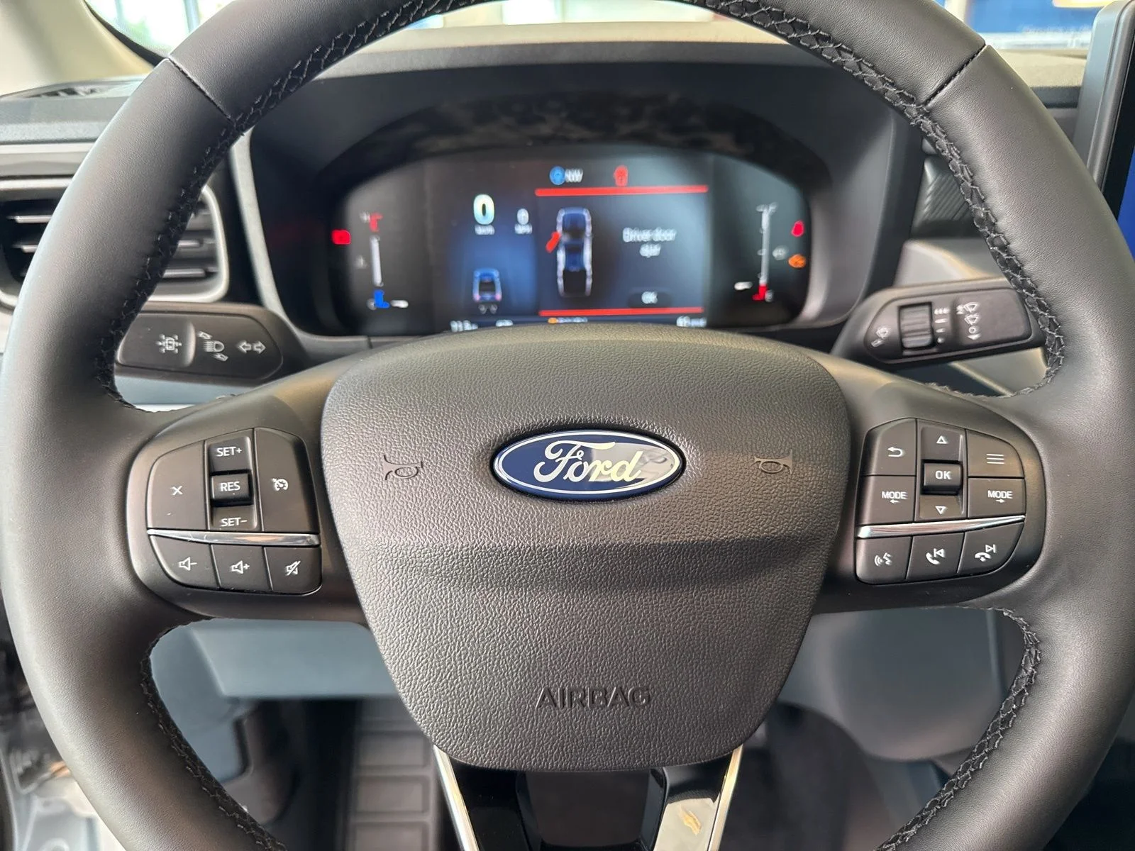 New 2026 Space White Metallic Ford XLT image 18