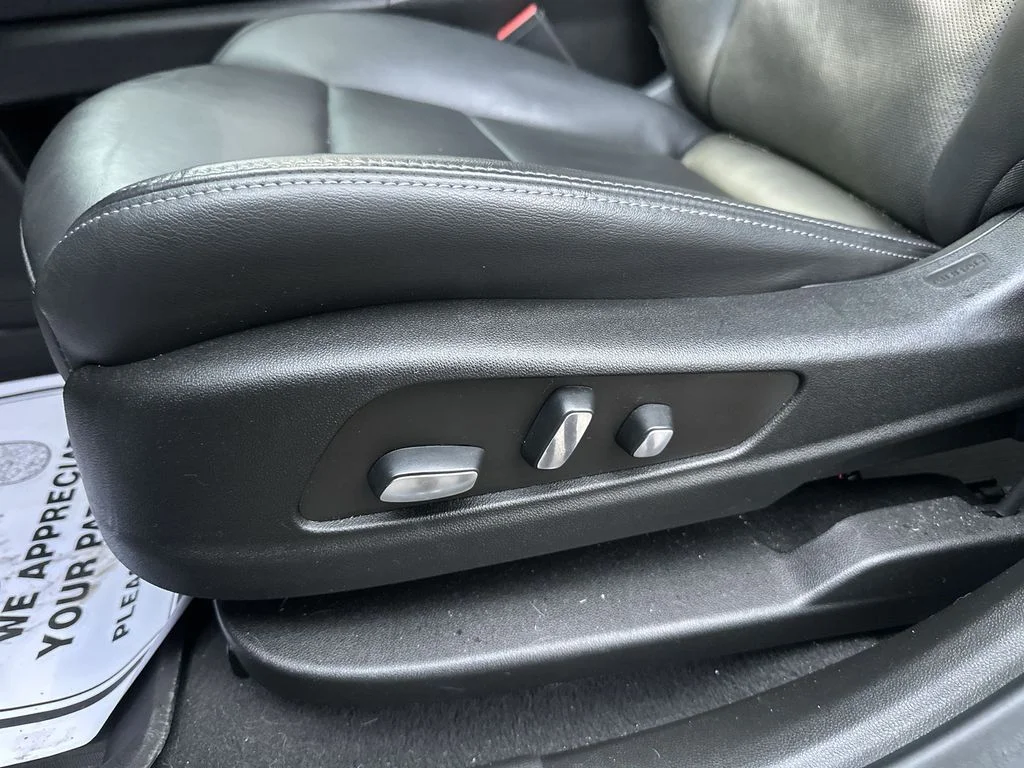 Used 2023 Silver Cadillac Sport image 12