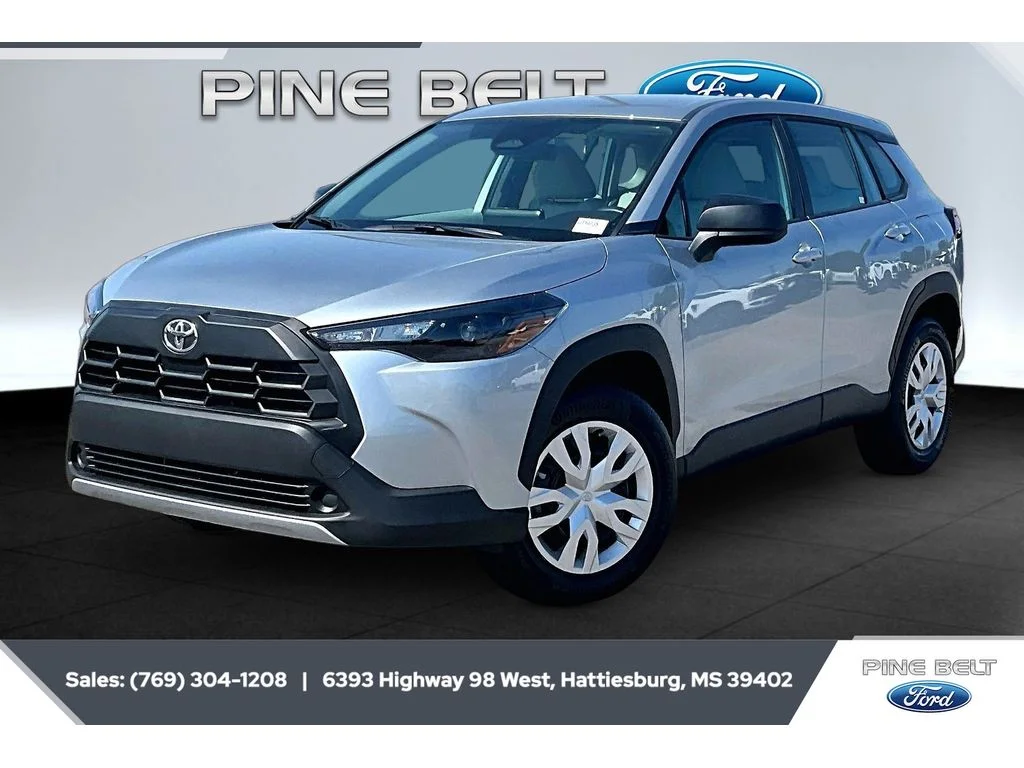 Used 2026 Sonic Silver Toyota L image 11