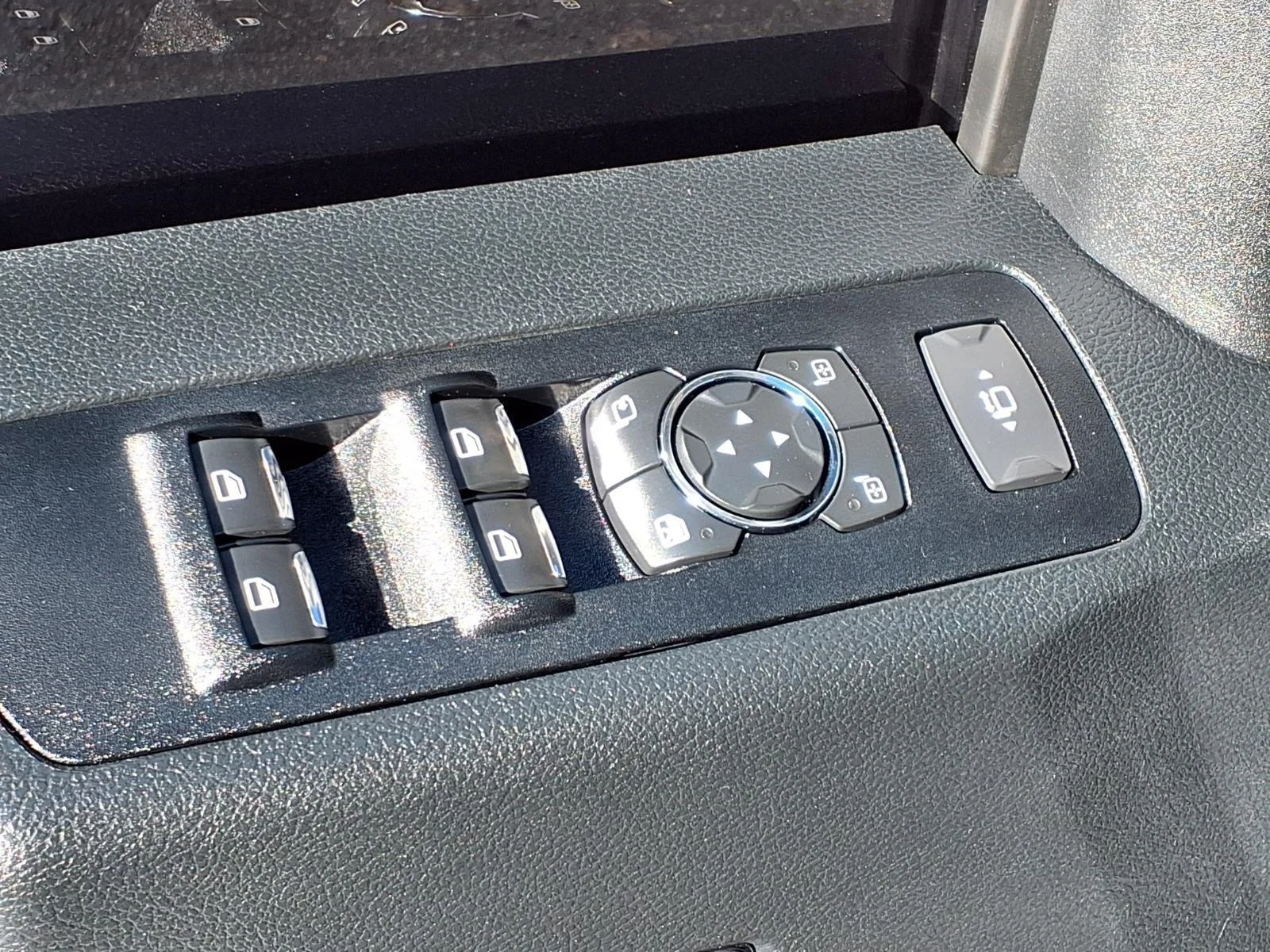 Used 2021 Stone Gray Metallic Ford LARIAT image 9