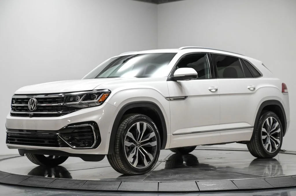 2022 Volkswagen Atlas Cross Sport 3.6L V6 SEL Premium R-Line 4MOTION's photo