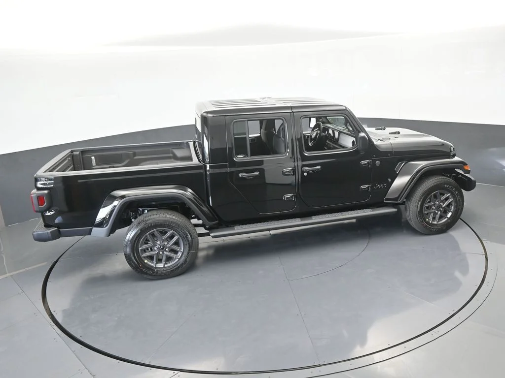 New 2026 Black Clear-Coat Exterior Paint Jeep Sport S image 44