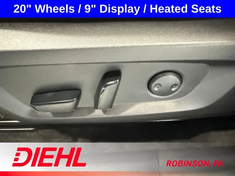 Used 2024 White Mitsubishi SE Ralliart image 23