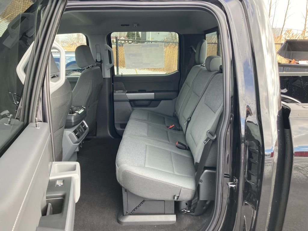 Used 2025 Black Ford XLT image 58