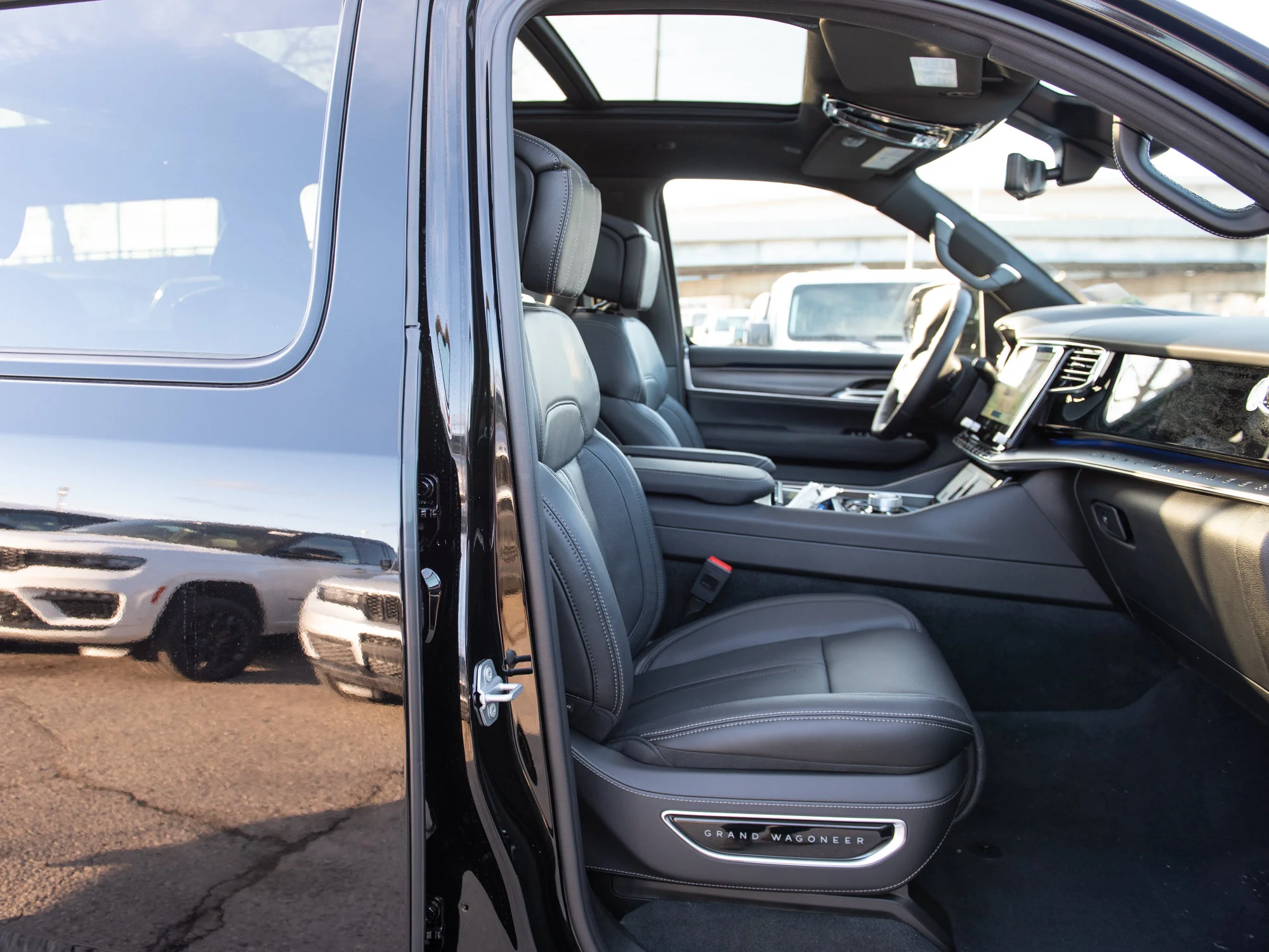 New 2026 Black Jeep Summit Obsidian* image 34