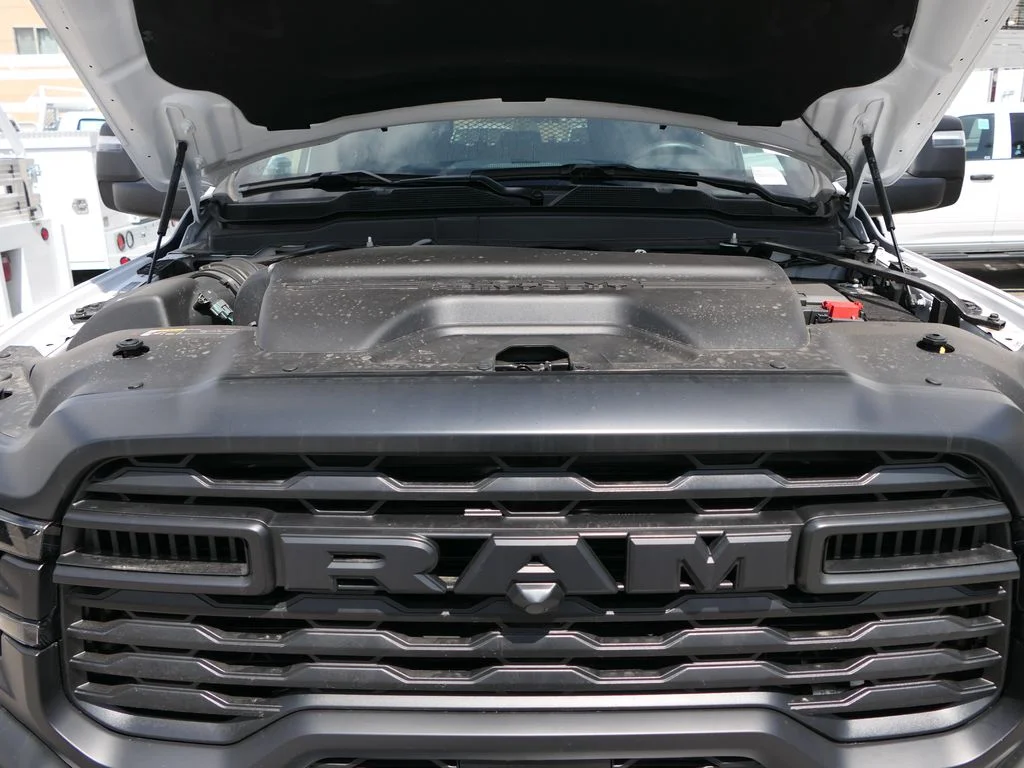 New 2026 Bright White Clearcoat RAM Tradesman image 25