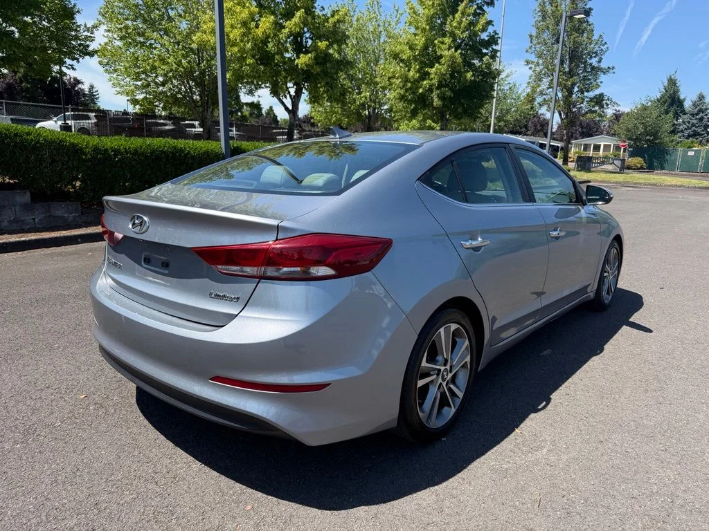 Used 2017 Shale Gray Metallic Hyundai Limited image 7