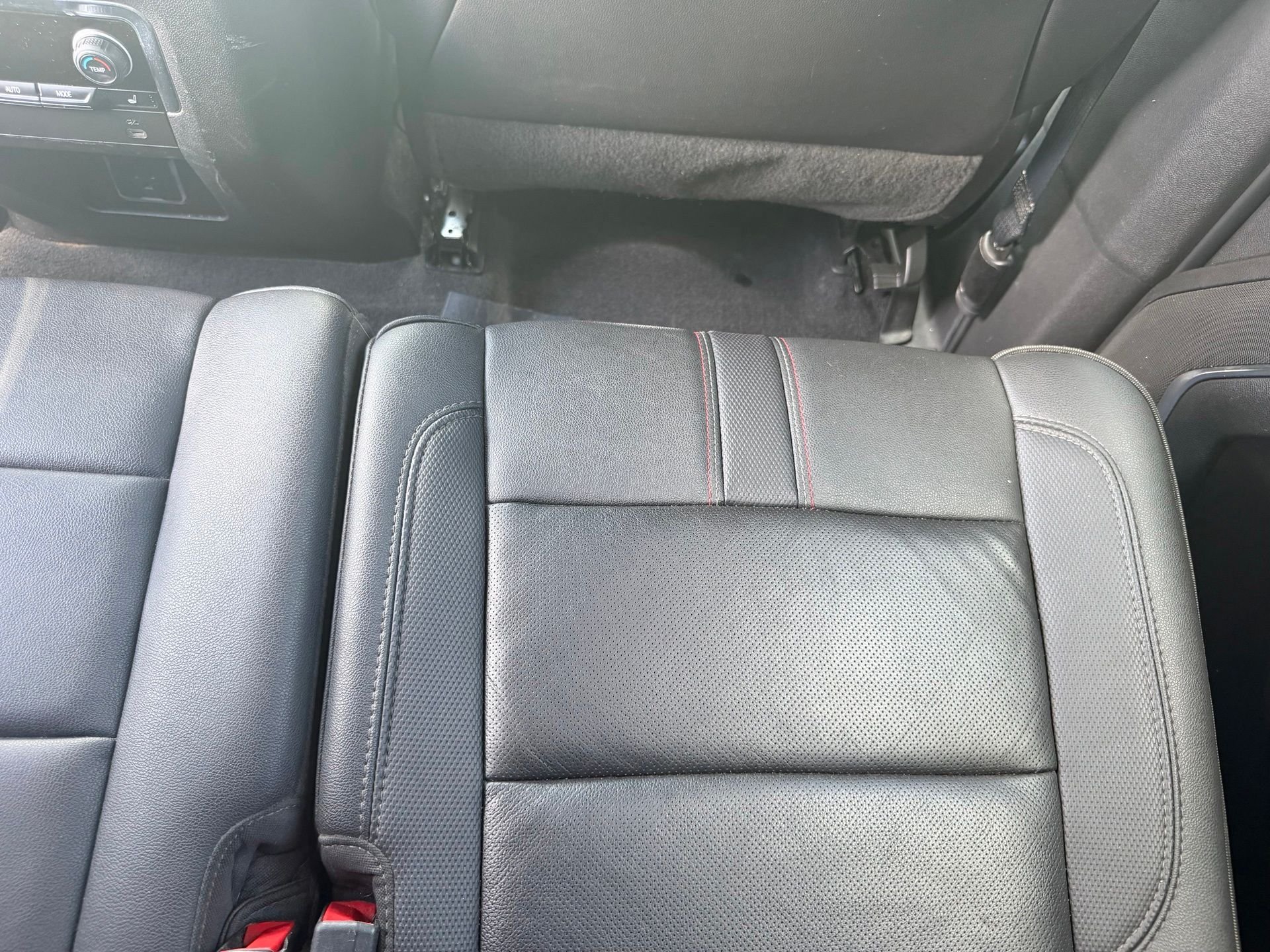 Used 2022 Red Chevrolet RST image 27