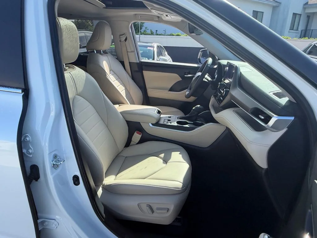 Used 2024 Beige Toyota XLE image 19