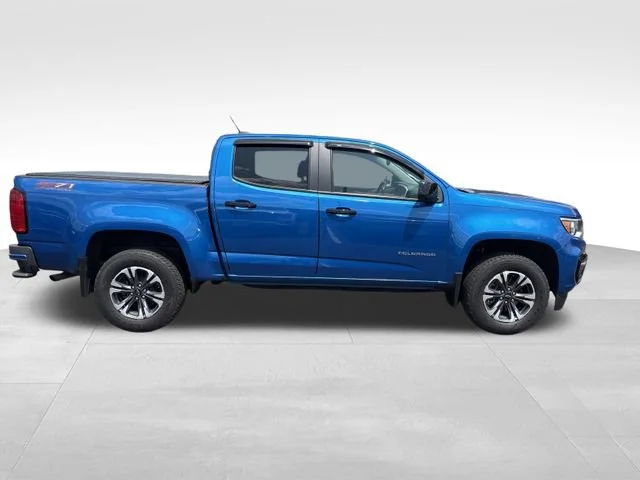 Used 2022 Bright Blue Metallic Chevrolet Z71 image 7
