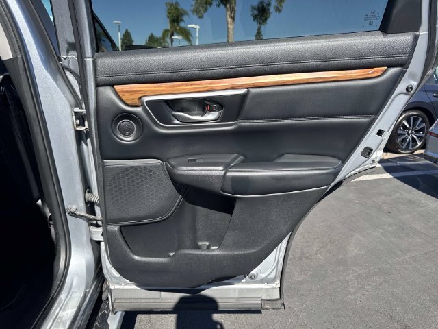 Certified Used 2017 Silver Honda EX-L image 31