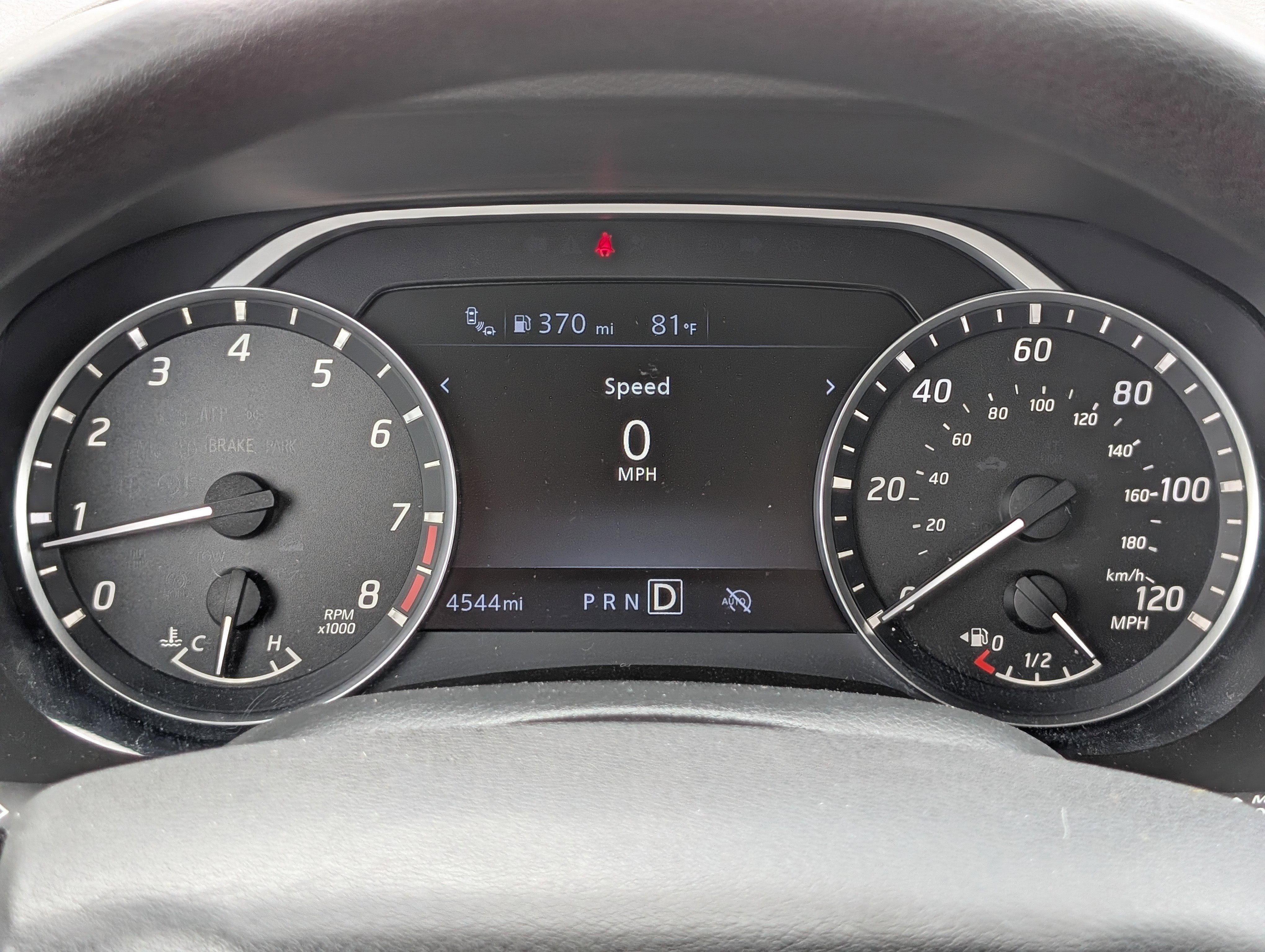 Used 2025 Glacier White Nissan S image 23