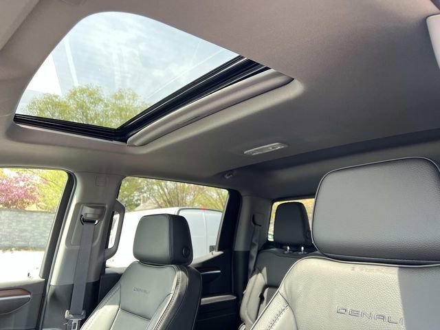 New 2026 Onyx Black GMC Elevation image 50