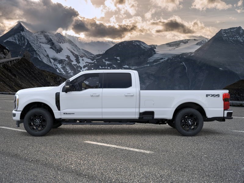 New 2026 Oxford White Ford LARIAT image 3
