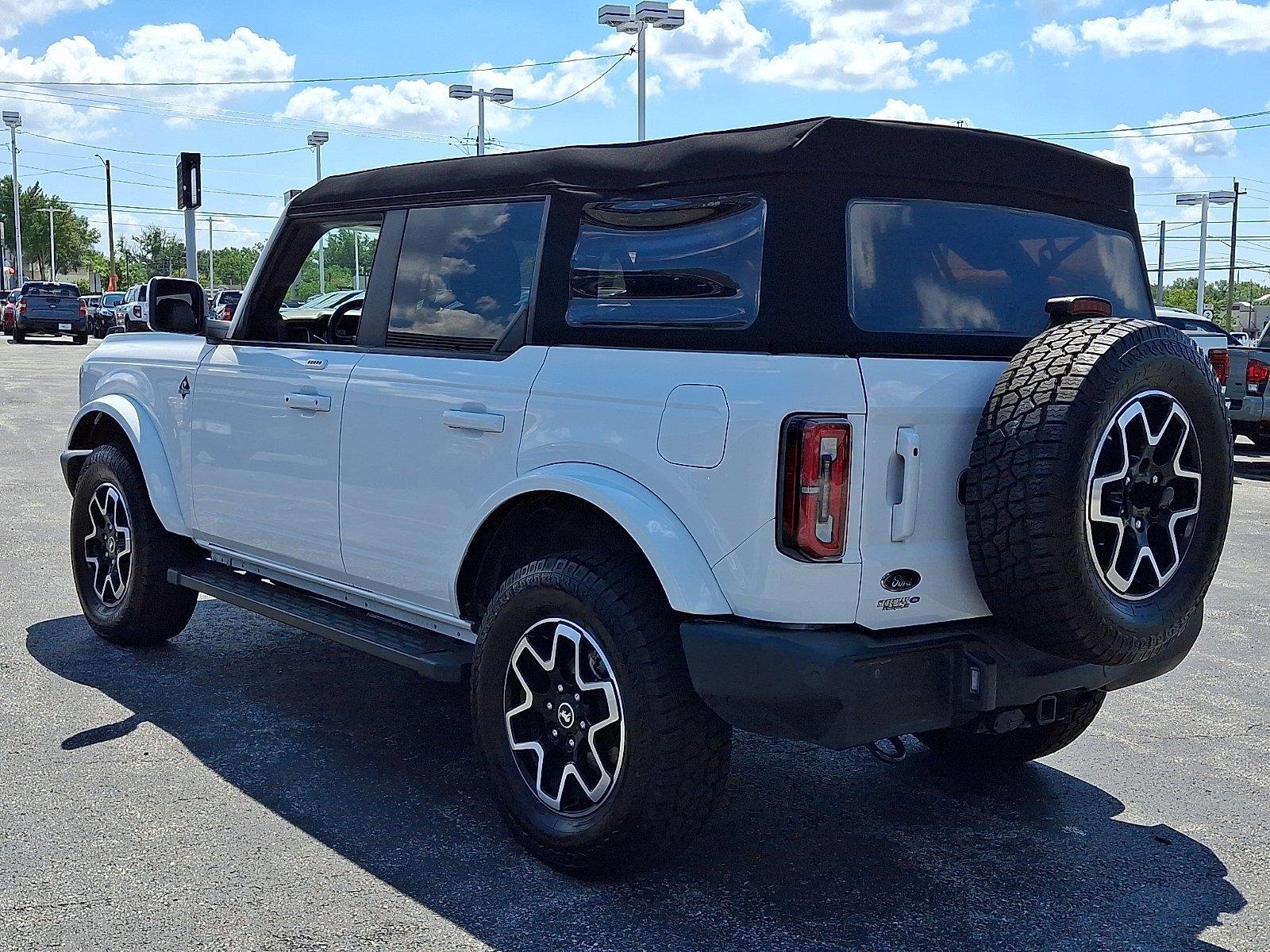 Certified Used 2023 Oxford White Ford Outer Banks image 5