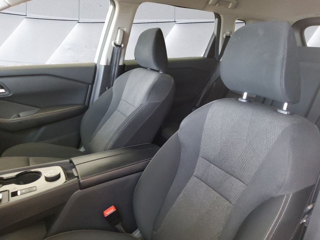 Used 2025 Silver Nissan SV image 8
