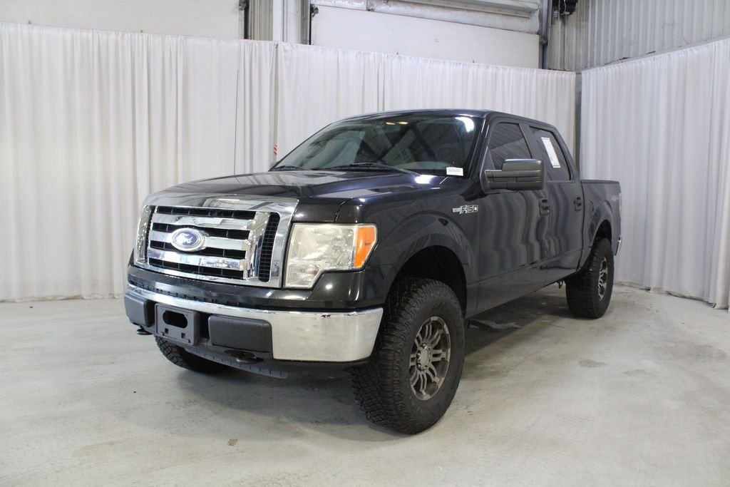 Used 2010 Black Ford XLT image 32