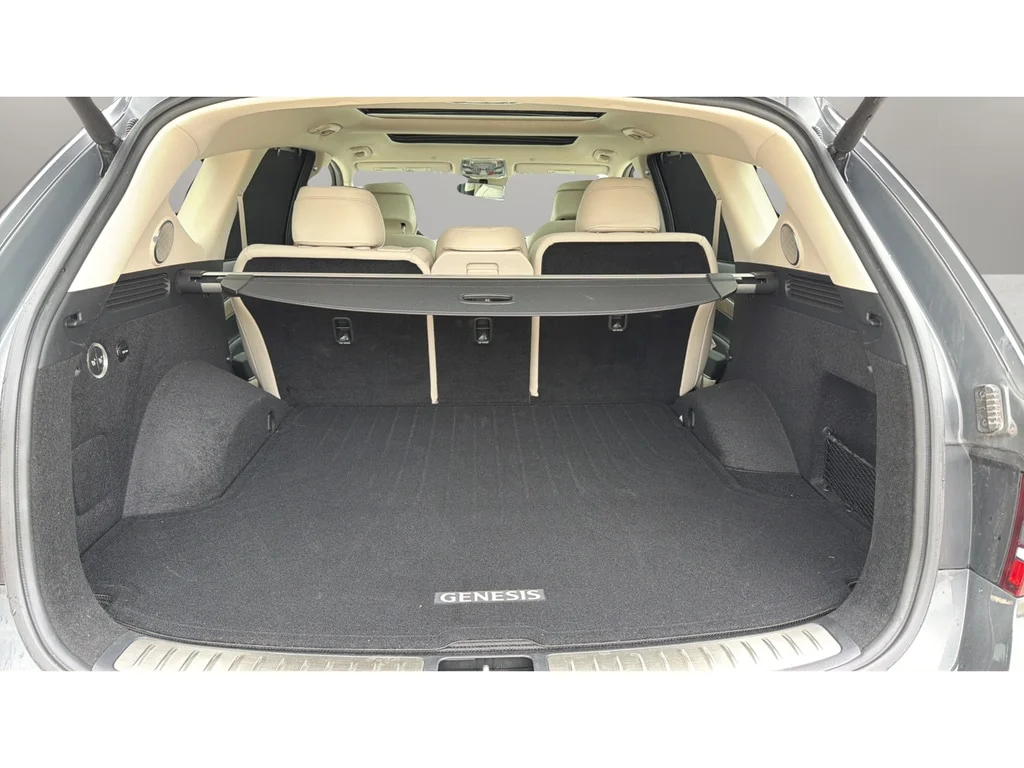 Used 2023 Himalayan Gray Genesis 2.5T image 12