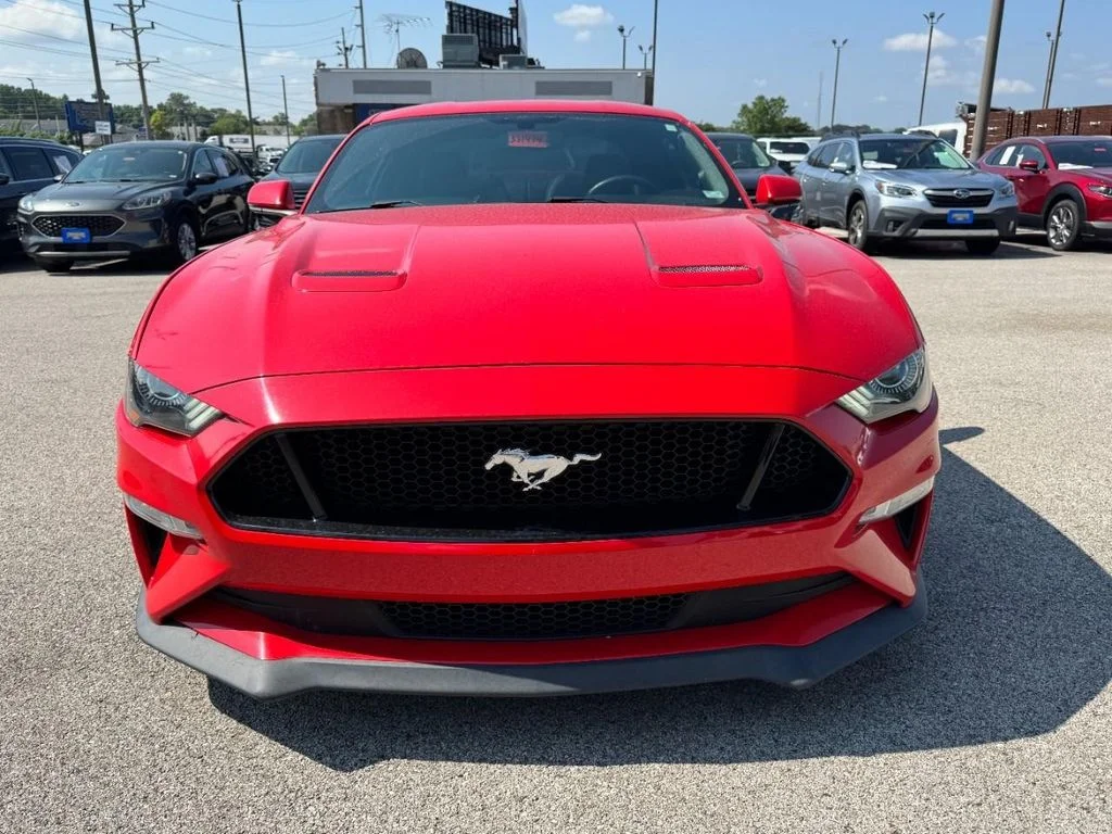 Used 2018 Race Red Ford GT Premium image 9