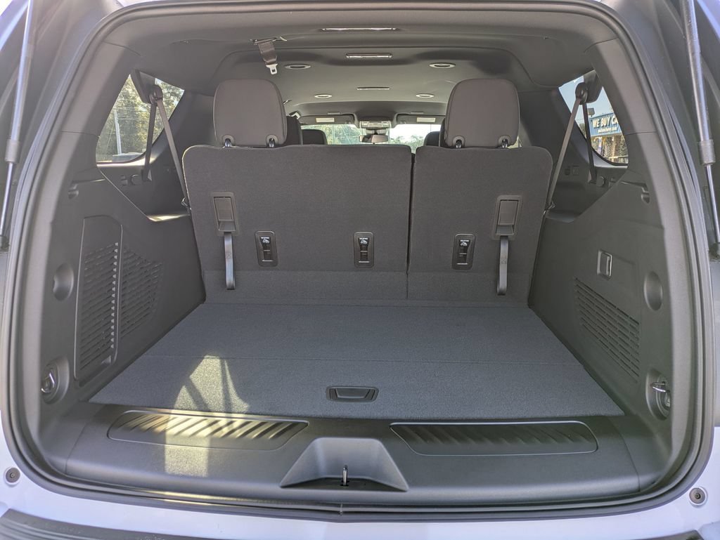 2026 Chevrolet Suburban LS - Photo 29