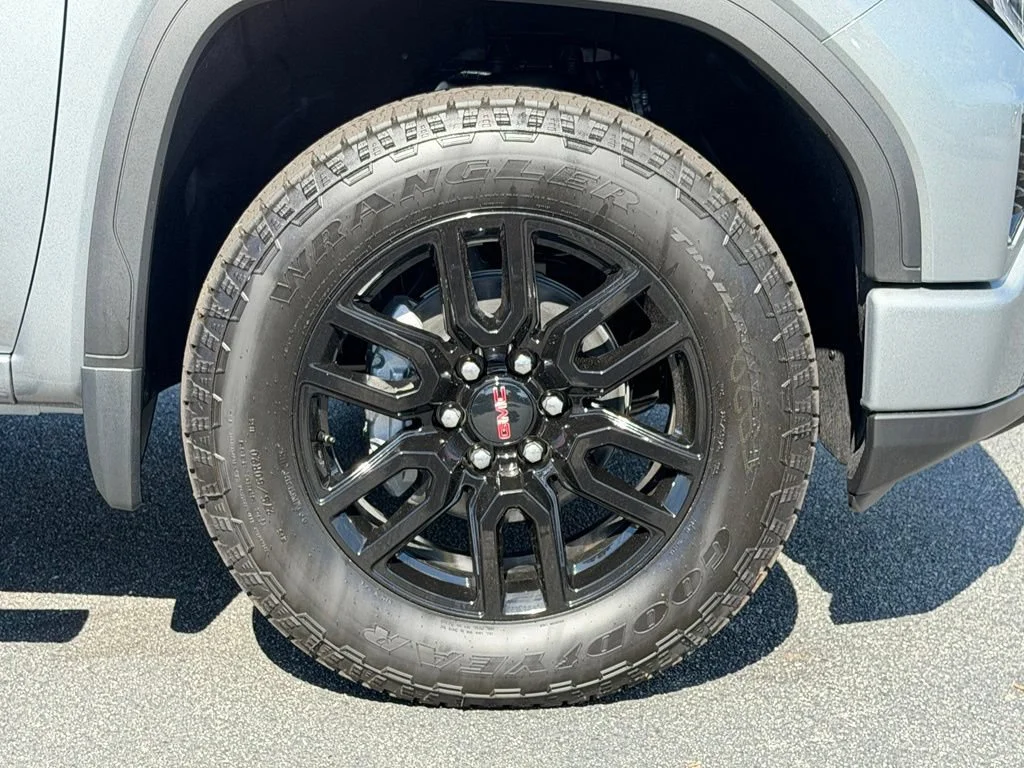 New 2026 Sterling Metallic GMC Elevation image 25