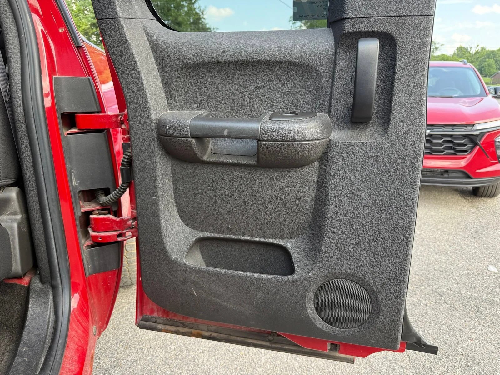 Used 2011 VICTORY RED Chevrolet LT image 20
