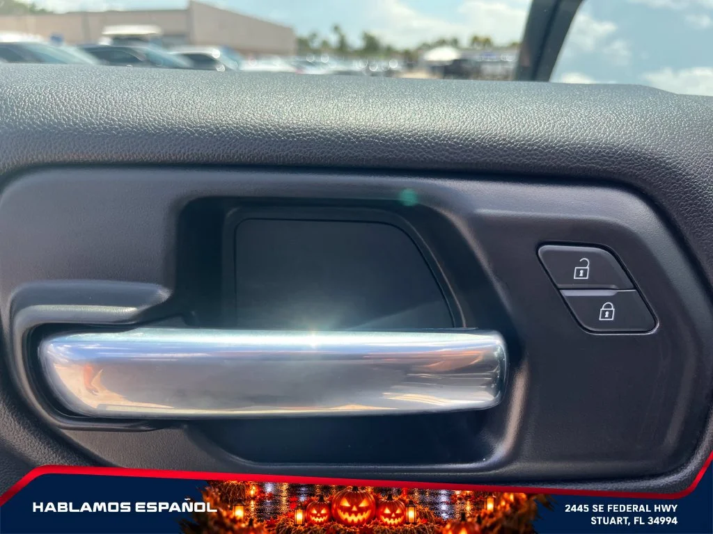 New 2026 Summit White GMC Pro image 12