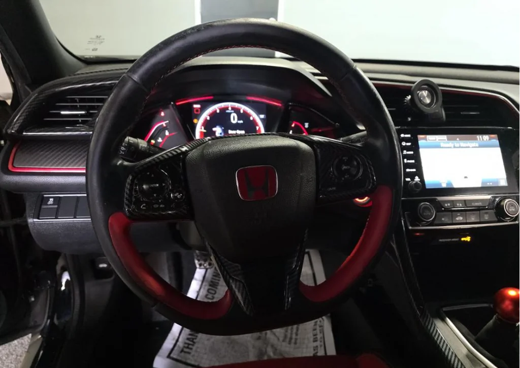 Used 2019 Crystal Black Pearl Honda Touring image 12