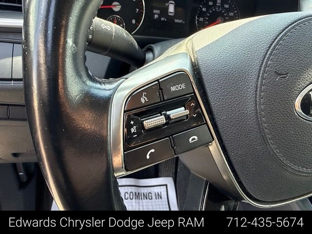 Used 2019 Purple Kia LX image 18