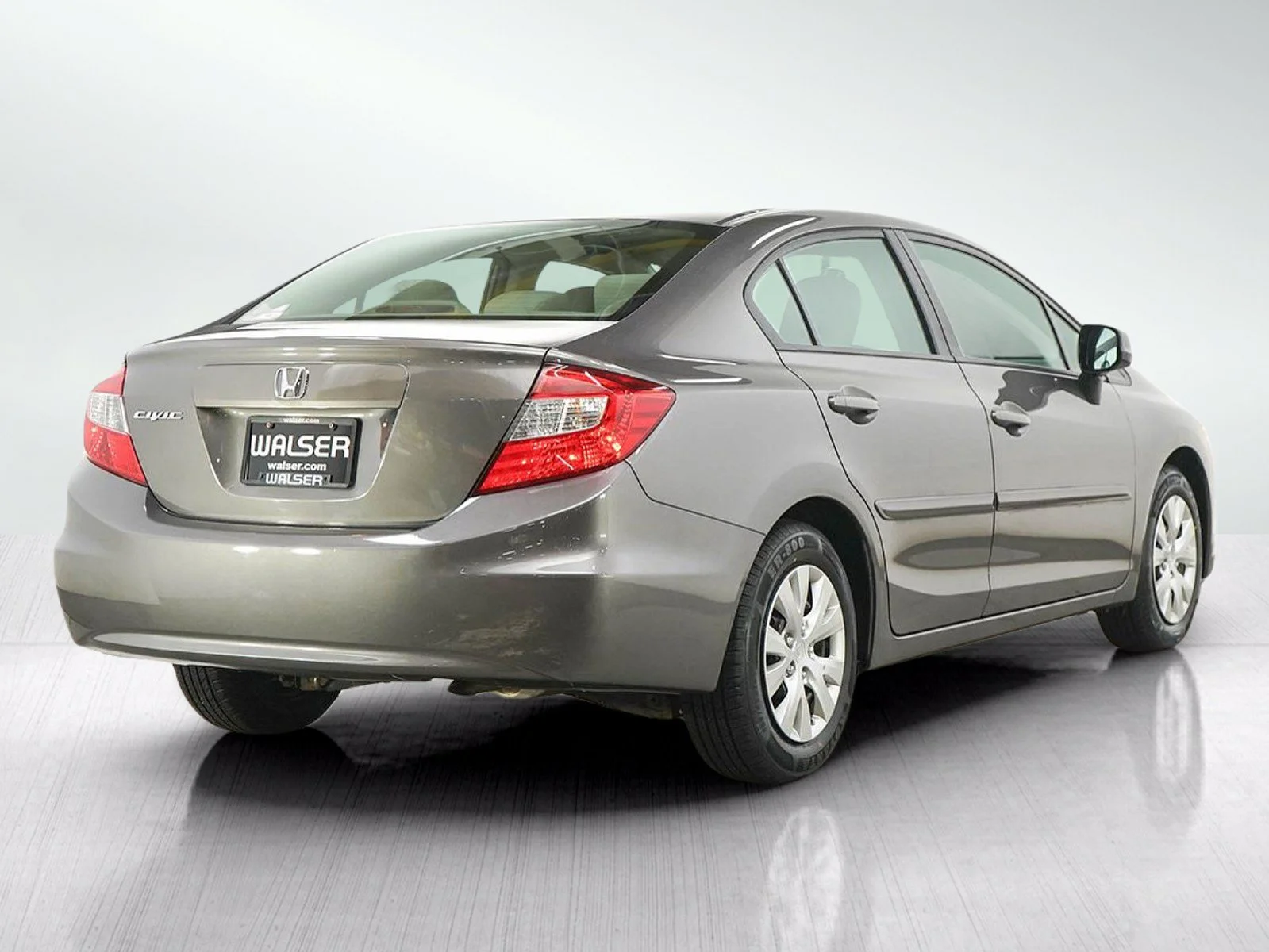 Used 2012 Urban Titanium Metallic Honda 4dr Auto LX image 5