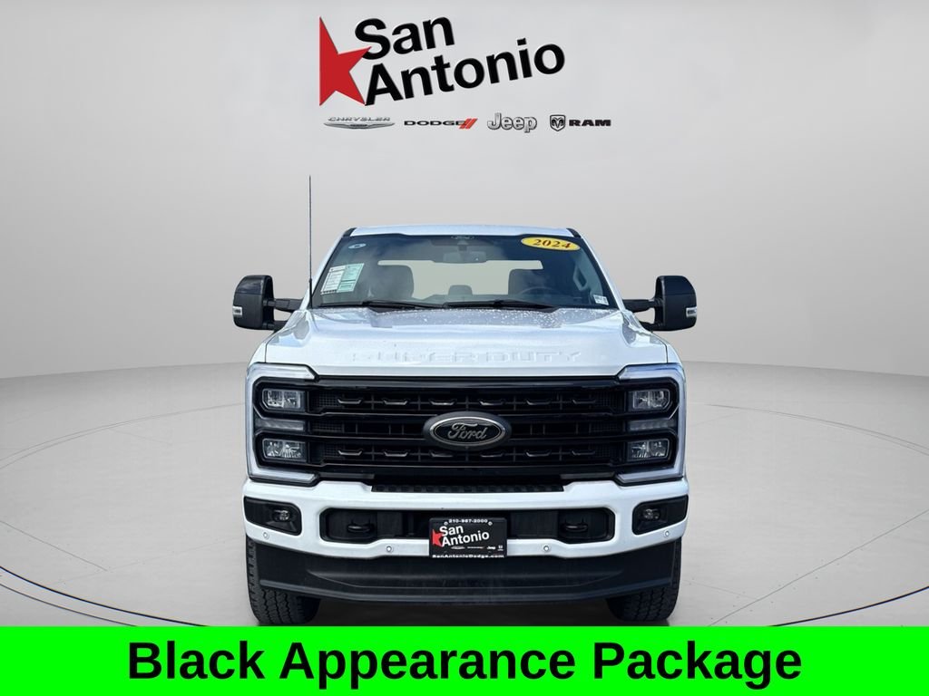 Used 2024 White Ford Lariat image 3