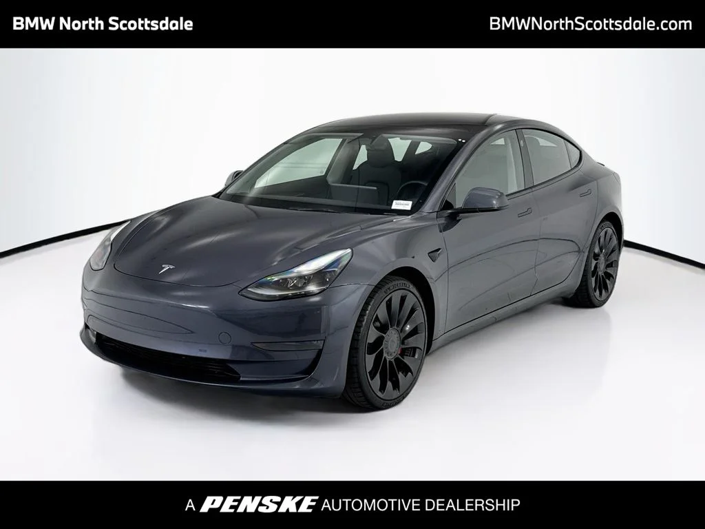 2023 Tesla Model 3 Performance's photo