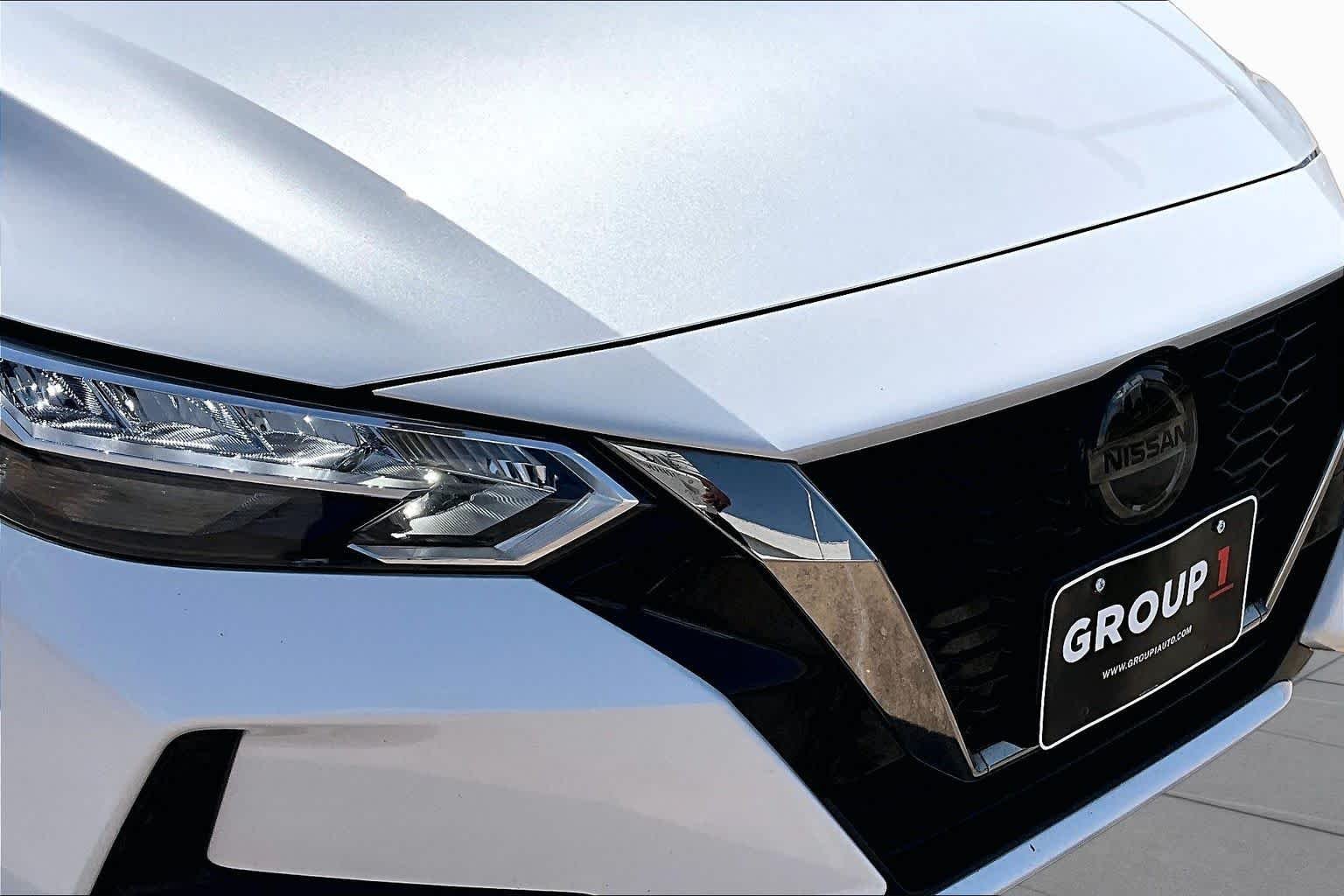 Used 2023 Aspen White Tricoat Nissan SR image 30