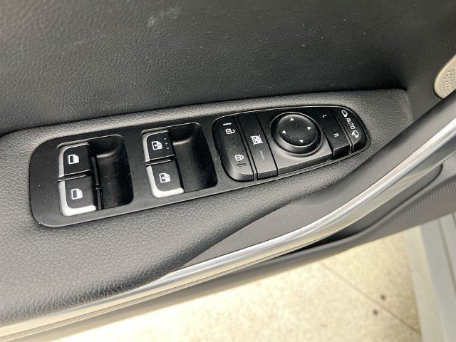 2023 Kia Stinger GT-Line - Photo 23