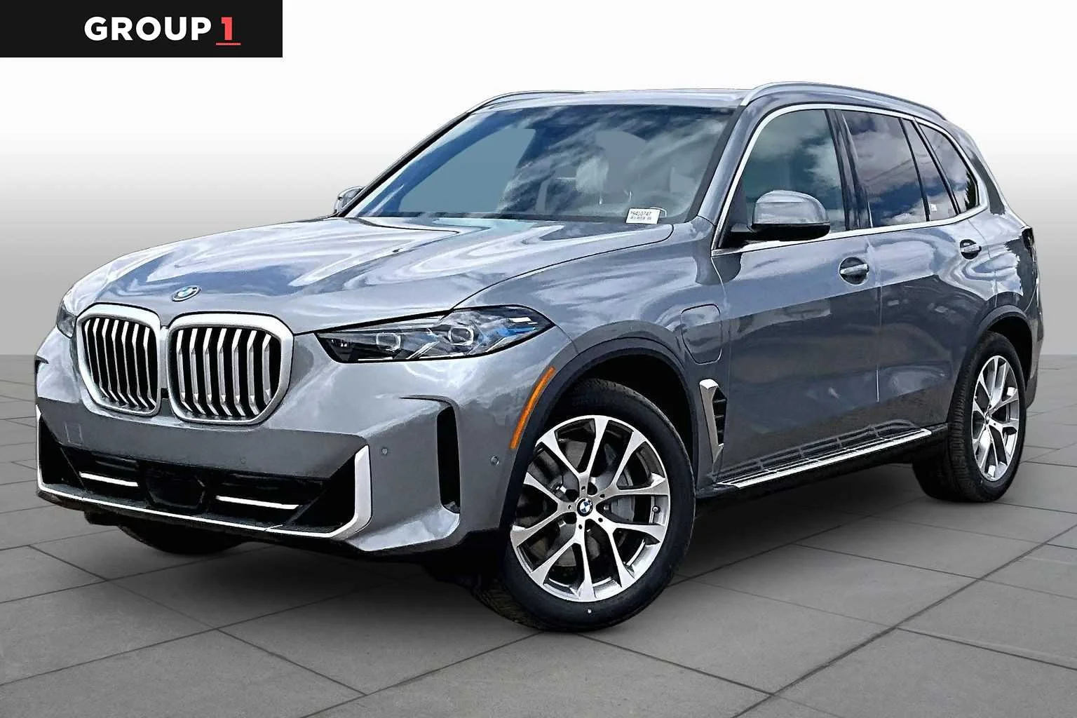 2026 BMW X5 xDrive50e's photo