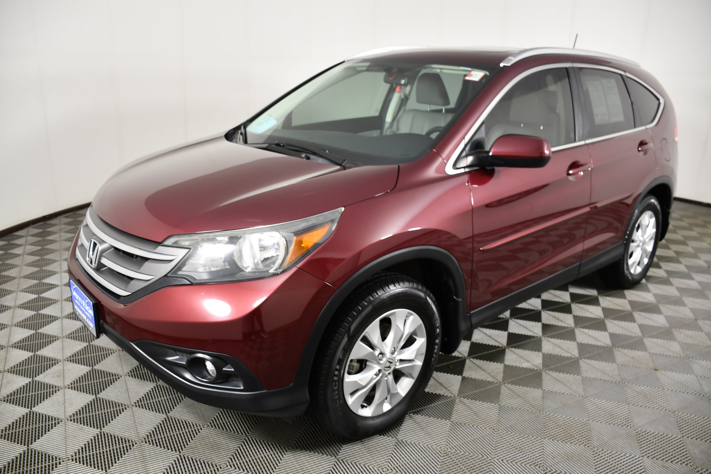 Used 2014 Basque Red Pearl II Honda EX-L image 10