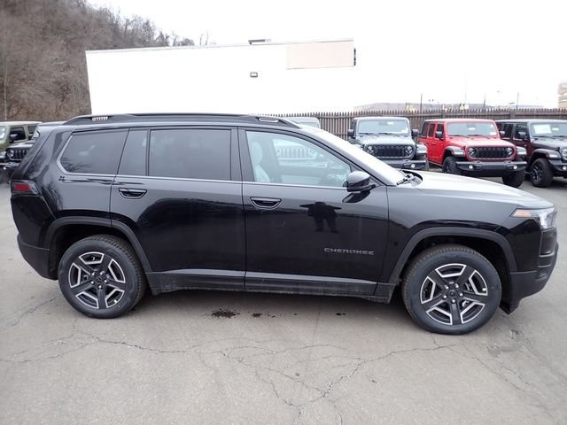 New 2026 Diamond Black Crystal Pearl-Coat Exterior Paint Jeep Limited image 8