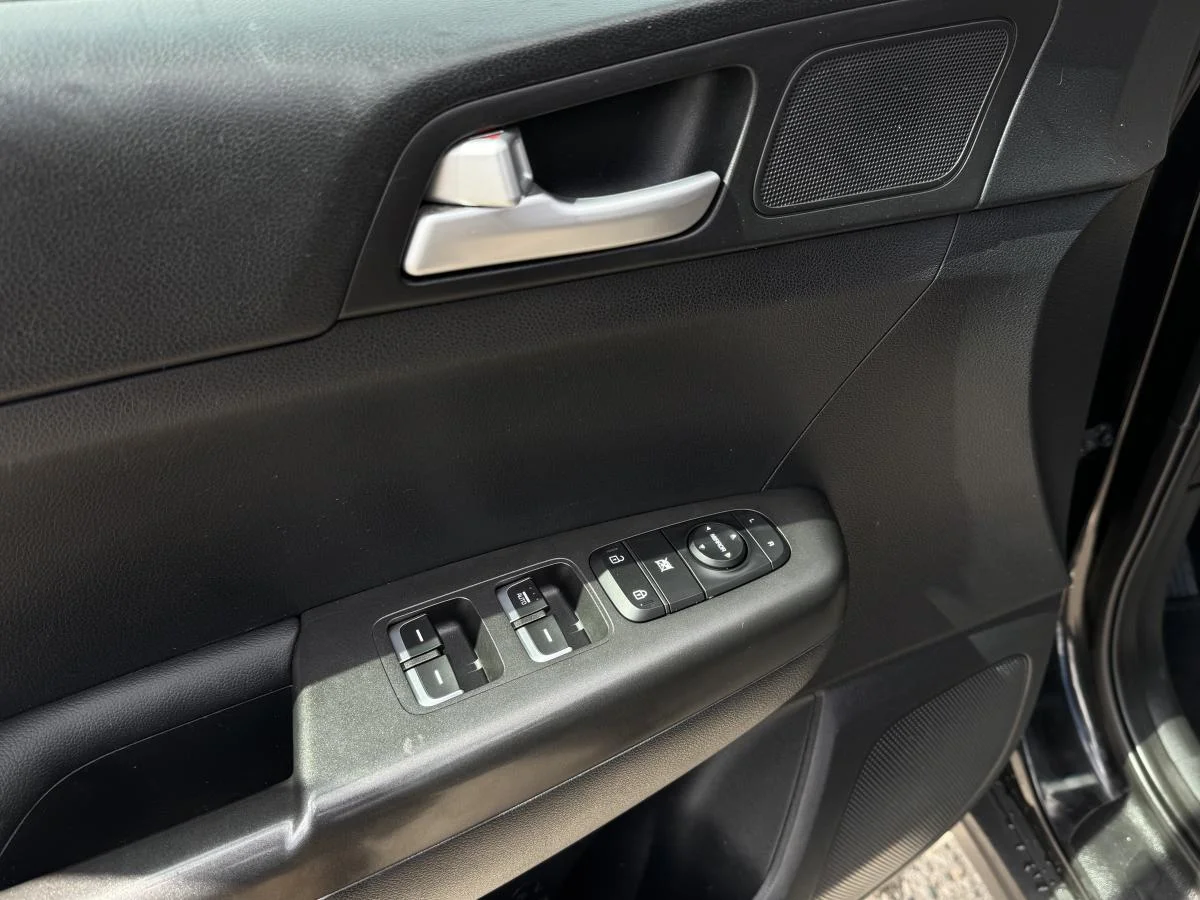 Used 2020 Black Kia Ex S image 14