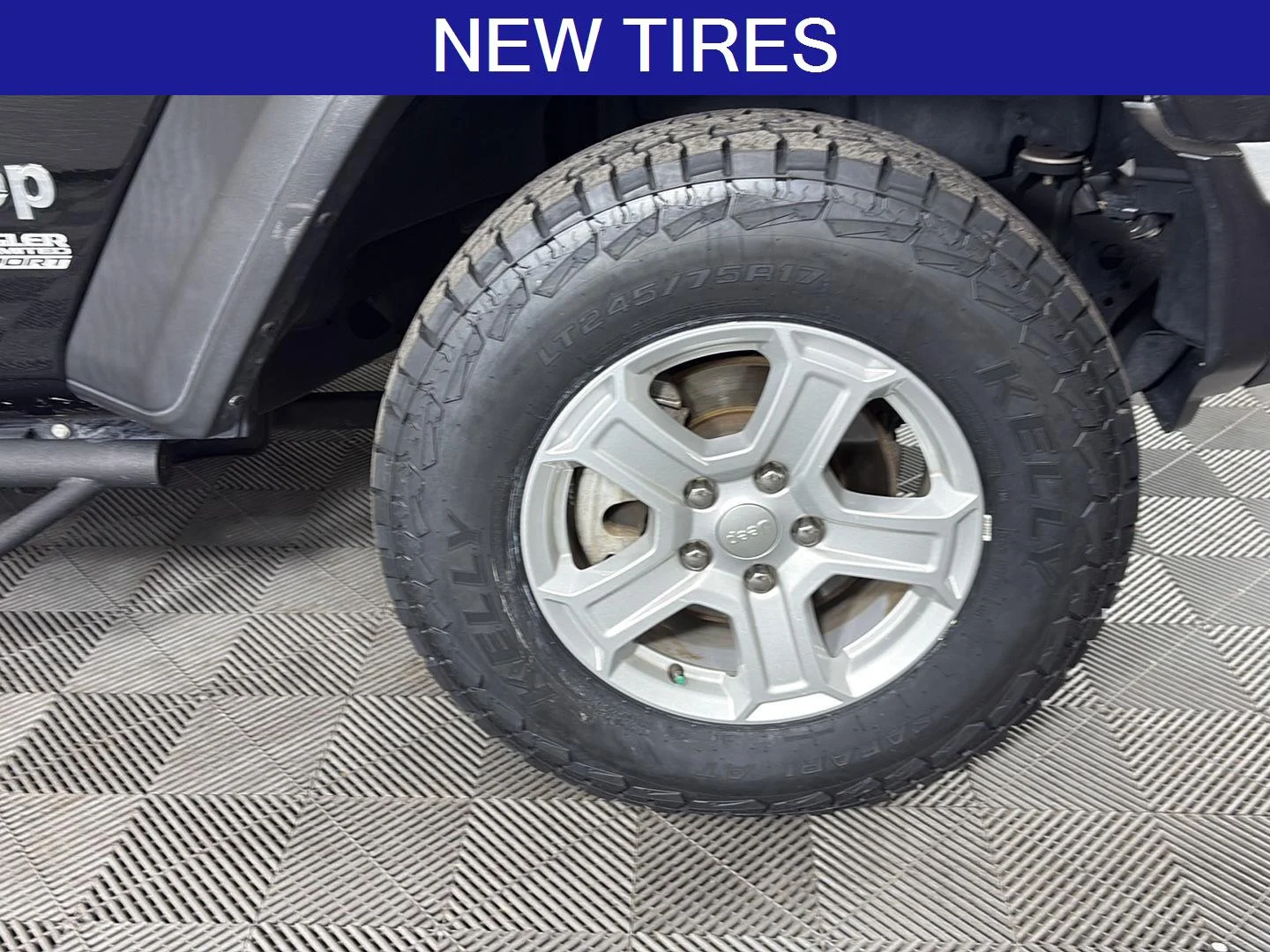 Used 2021 Black Clearcoat Jeep Unlimited Sport S image 13