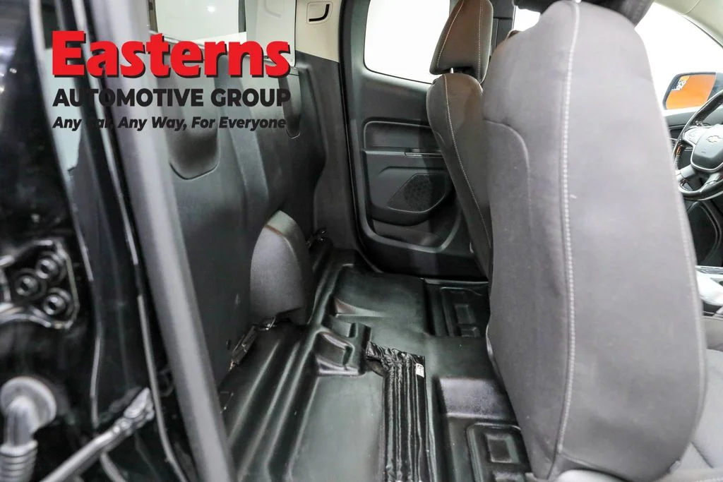 Used 2022 Black Chevrolet LT image 21