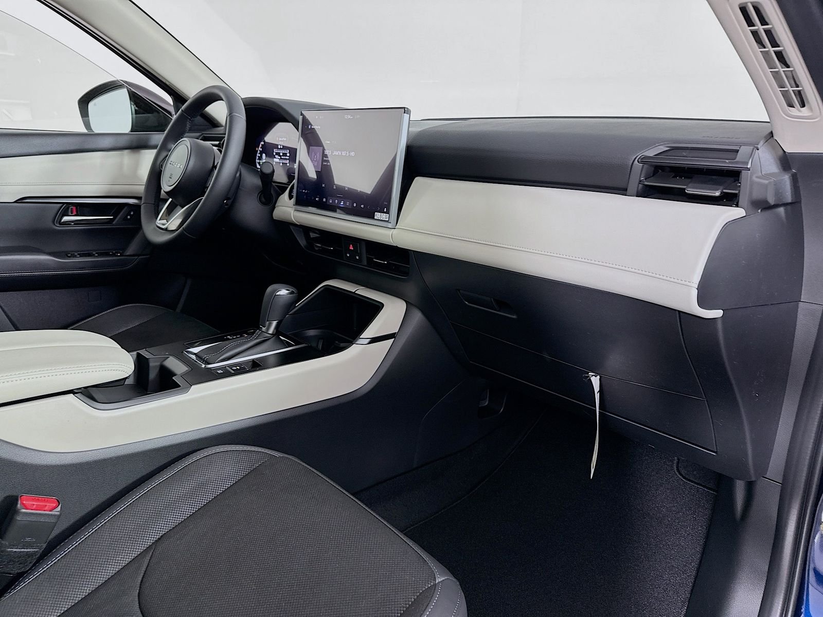 New 2026 Navy Blue Mica Mazda 2.5 S Select AWD image 28