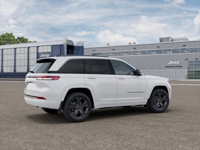 New 2027 Bright White Clear-Coat Paint Jeep  image 14